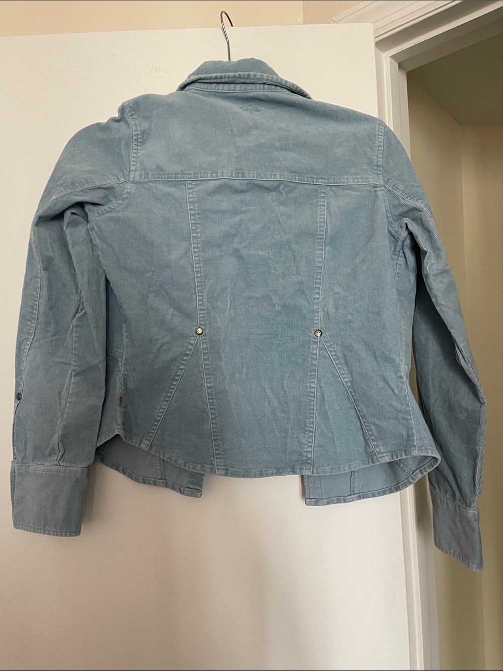 Light Wash Women's Jacket with Button Front - Picture 6 of 6